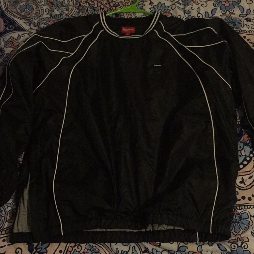 Supreme authentic. Sweater.